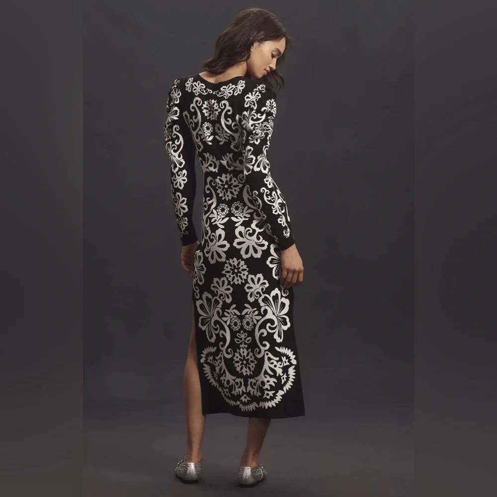 Anthropologie Farm Rio Long-Sleeve Scoop-Neck Floral Side-Slit Midi Dress - Picture 2 of 3